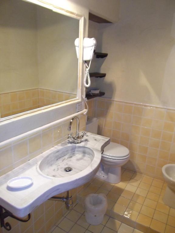 L'Arcadia Guest House Pietrasanta Ruang foto